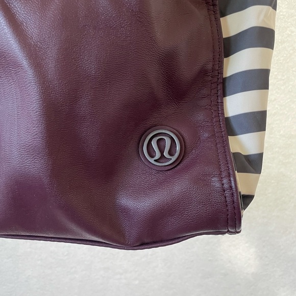 Lululemon handbag - Picture 4 of 10